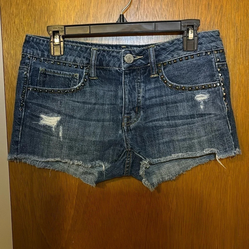 American Eagle Brad Detail Shorts Size 4